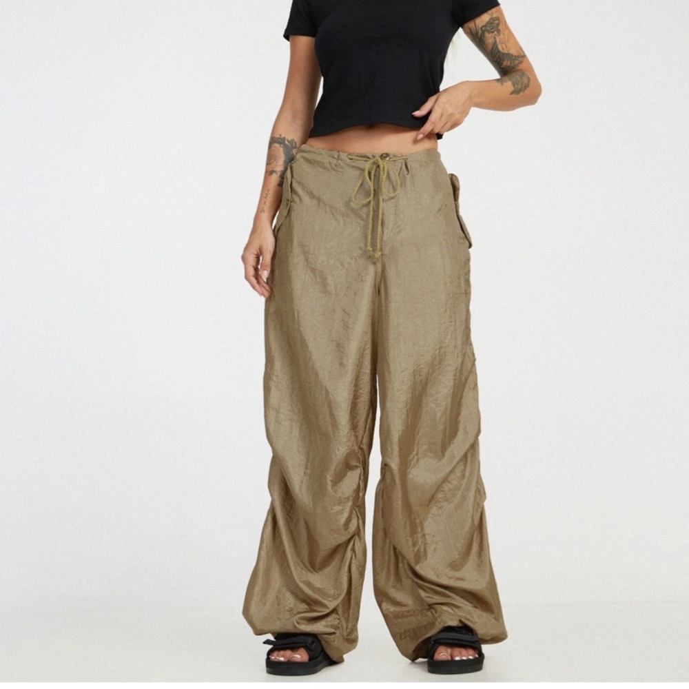 MOTEL ROCKS CHUTE TROUSER IN PARACHUTE TORTILLA